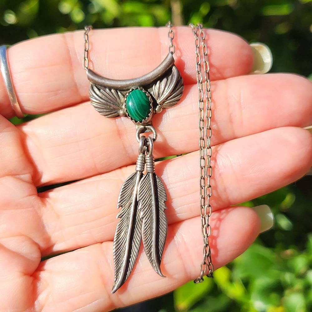 Vintage 925 Sterling Silver Necklace Green Malachite Double Feather Pendant